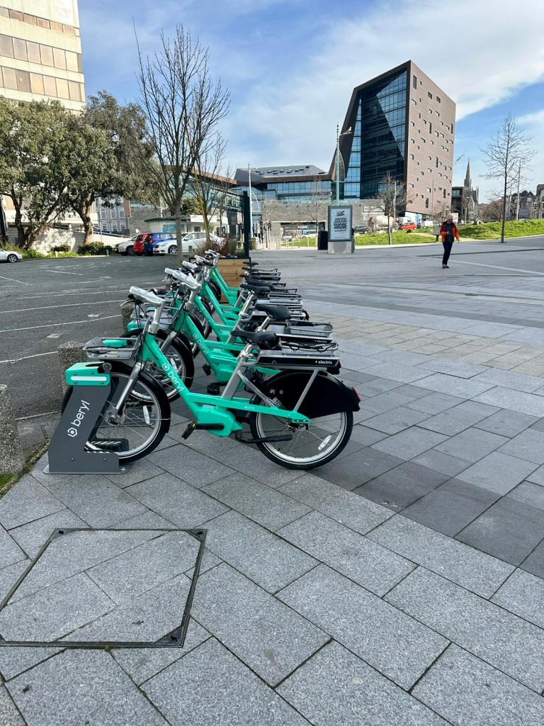 Beryl e-bikes in the city!